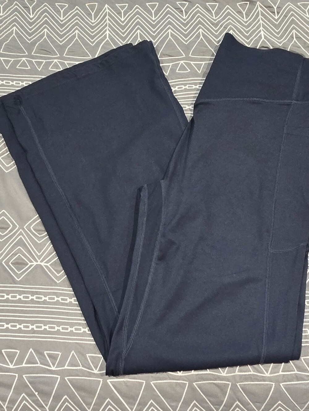 Halara High Waisted Tummy Control Scrunch Butt Flare Leggings Size XL